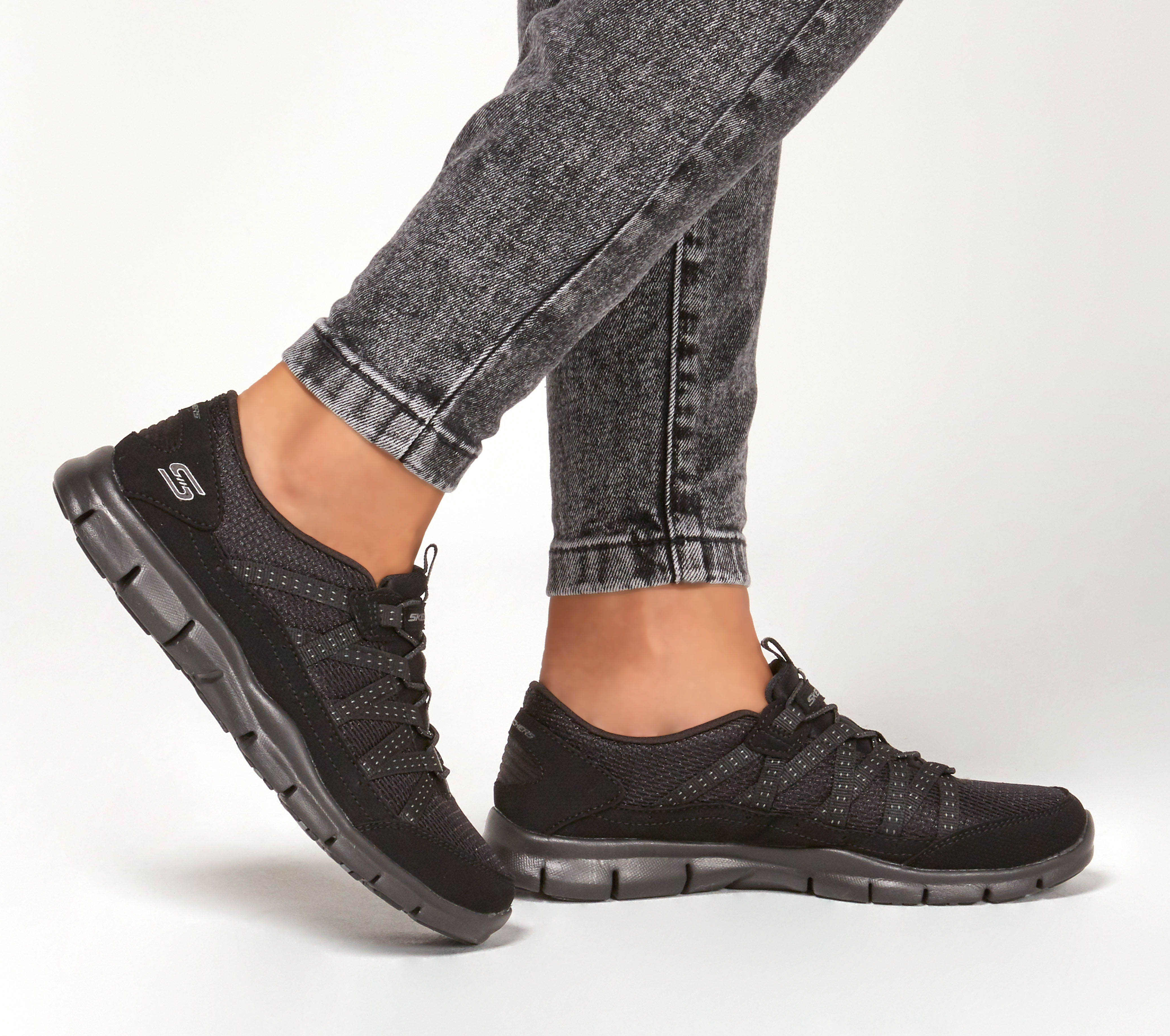 Skechers gratis deals strolling black